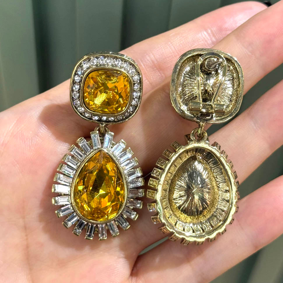 Vintage Style Gold-Tone Crystal Drop Earrings, Retro Statement Jewelry for Women