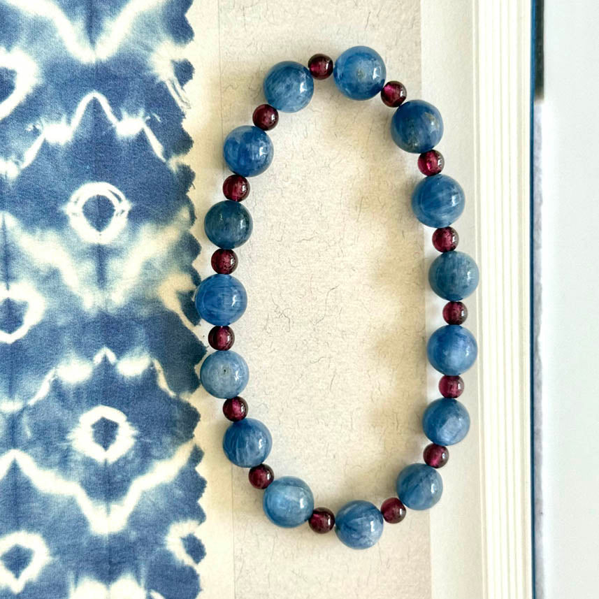 8mm Kyanite & 4mm Garnet Crystal Bracelet