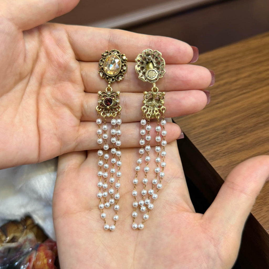 Vintage Style Pearl Drop Earrings for Women, Gold Tone Dangle Statement Earrings, Elegant Retro Jewelry Gift