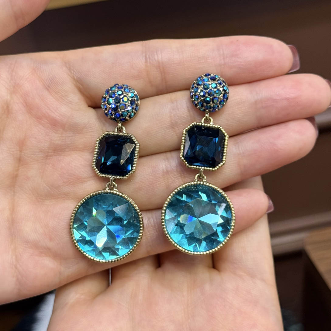 Vintage Style Blue Crystal Drop Earrings for Women, Gold Tone Statement Dangle Earrings, Retro Jewelry Gift