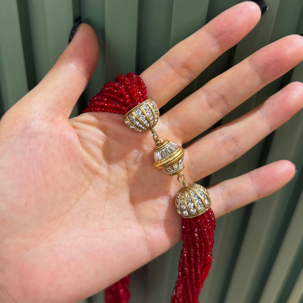 Vintage Style Red Crystal Beaded Necklace – Elegant Statement Jewelry with Gold Vintage Clasp